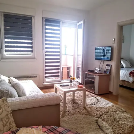 Apartament Dora